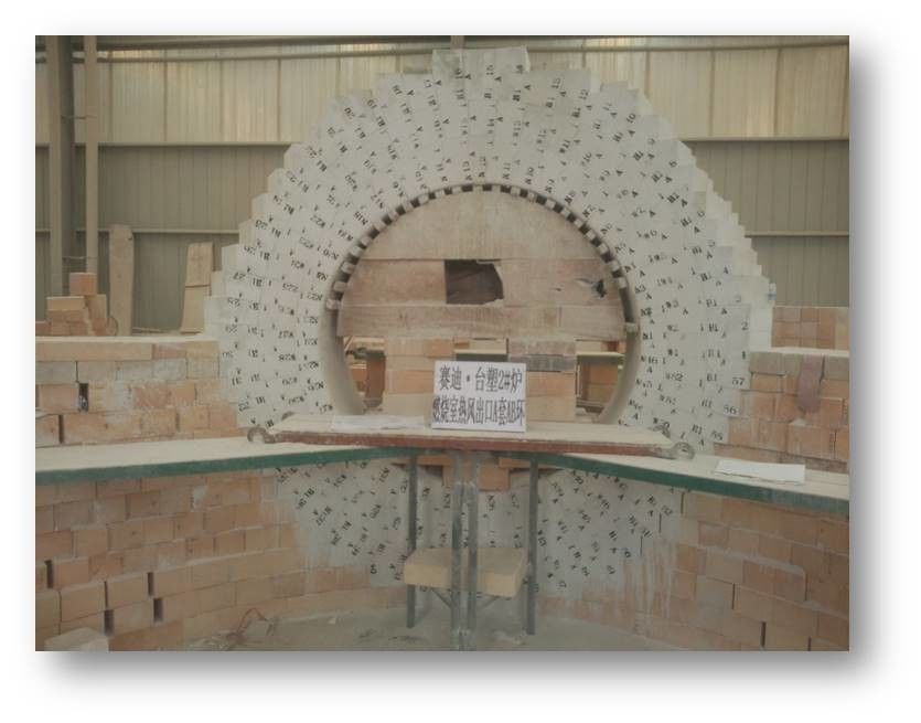 Ladrillo especial LZ65 del buen de choque termal de la resistencia material refractario del alúmina ampliamente utilizado para el horno rotatorio