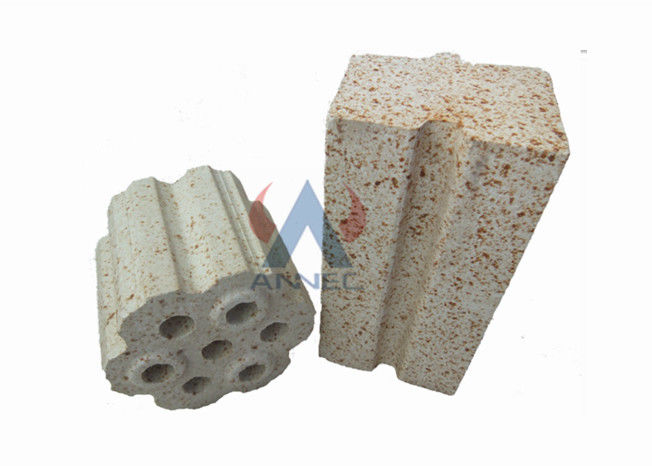 Ladrillo de alúmina incombustible a granel curvado Kg/m3 de la densidad 2300~2350 de Oven Sk 40 refractarios alto